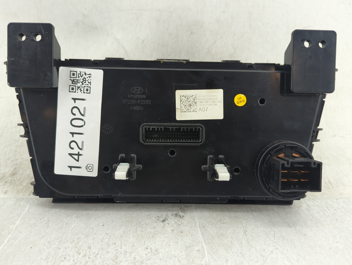 2017-2018 Hyundai Elantra Climate Control Module Temperature AC/Heater Replacement P/N:97250-F20604X 97250-F2XXX Fits OEM Us