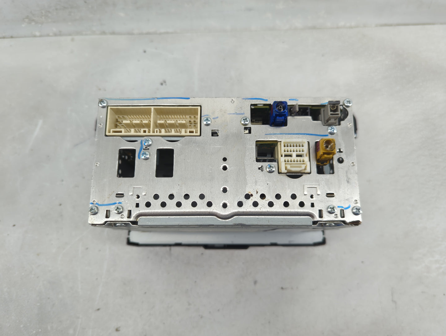 2017-2018 Hyundai Elantra Radio AM FM Cd Player Receiver Replacement P/N:96160-F2101UAT Fits Fits 2017 2018 OEM Used Auto Pa