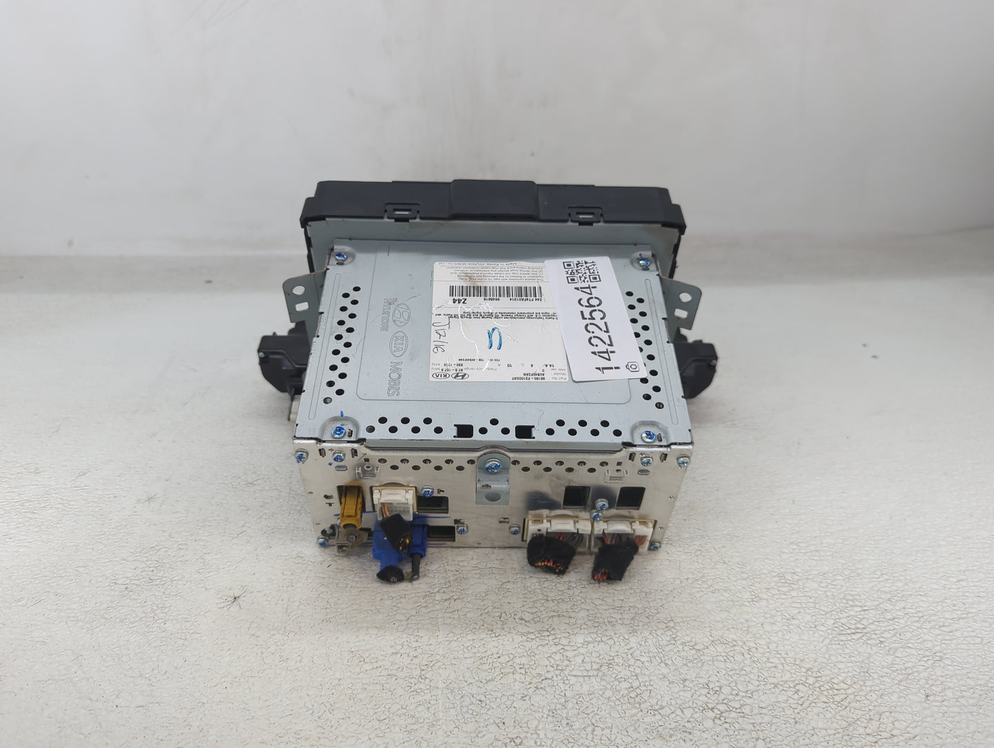 2017-2018 Hyundai Elantra Radio AM FM Cd Player Receiver Replacement P/N:96160-F2100UAT Fits Fits 2017 2018 OEM Used Auto Pa
