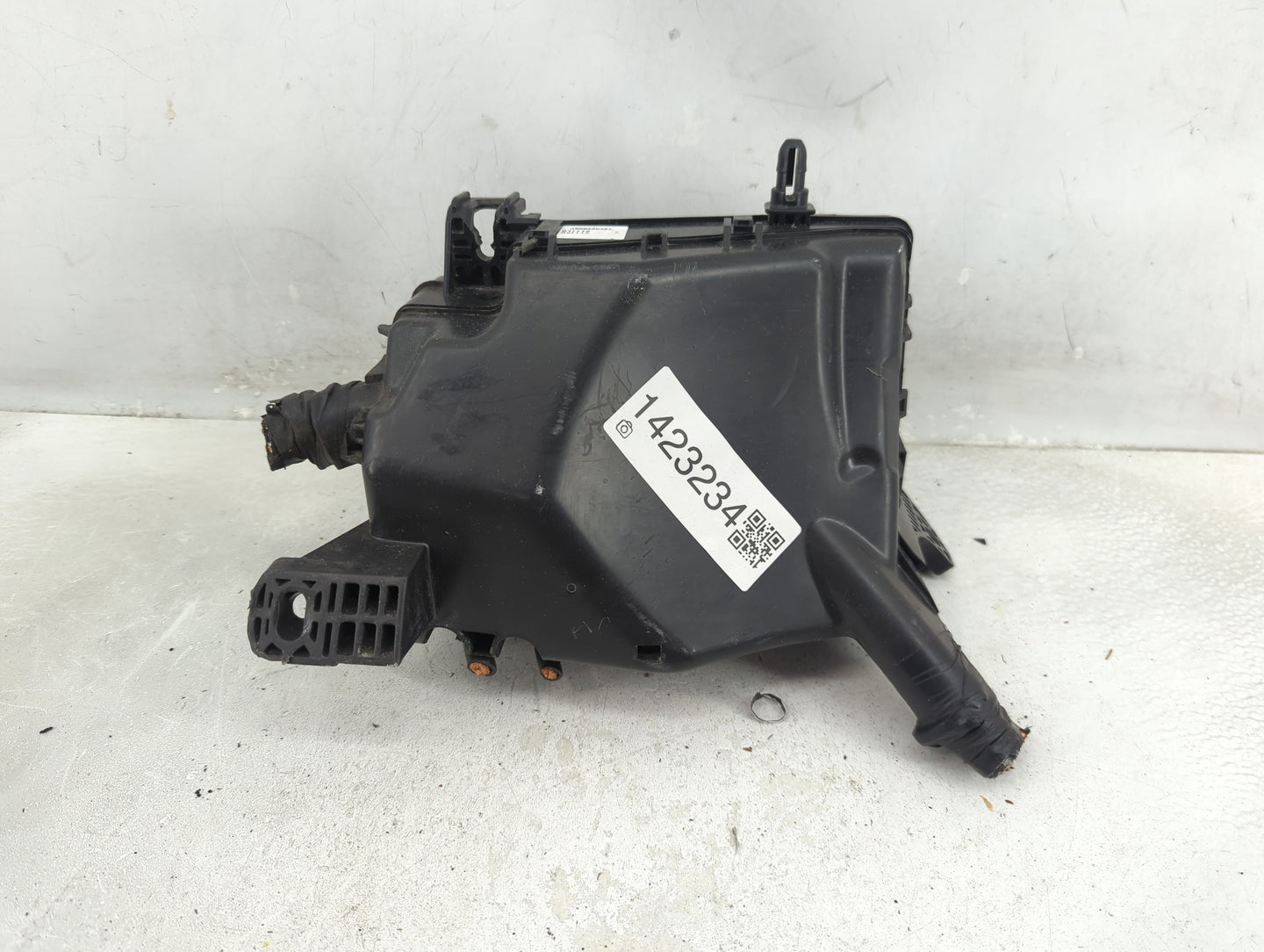 2017 Hyundai Elantra Fusebox Fuse Box Panel Relay Module P/N:91956-F2021 Fits OEM Used Auto Parts - Oemusedautoparts1.com