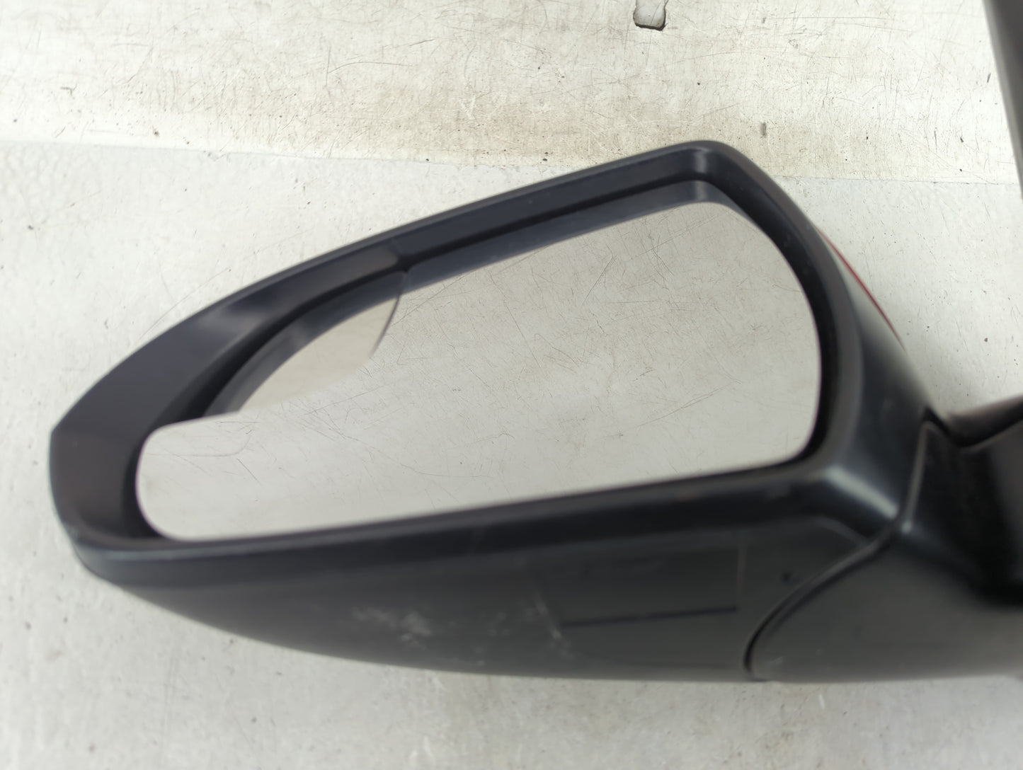 2017-2020 Hyundai Elantra Driver Side View Mirror - Left Door Mirror OEM Used - Oemusedautoparts1.com