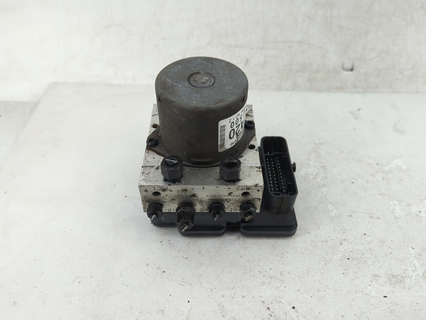 2017-2019 Hyundai Elantra ABS Pump Control Module Replacement P/N:58900-F2500 Fits Fits 2017 2018 2019 OEM Used Auto Parts -