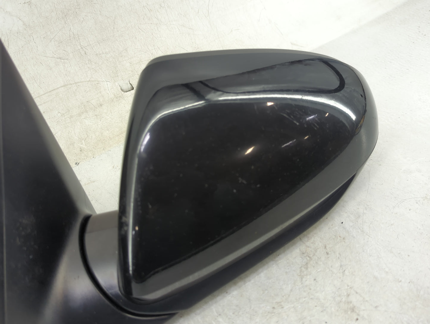 2017-2020 Hyundai Elantra Driver Side View Mirror - Left Door Mirror OEM Used - Oemusedautoparts1.com