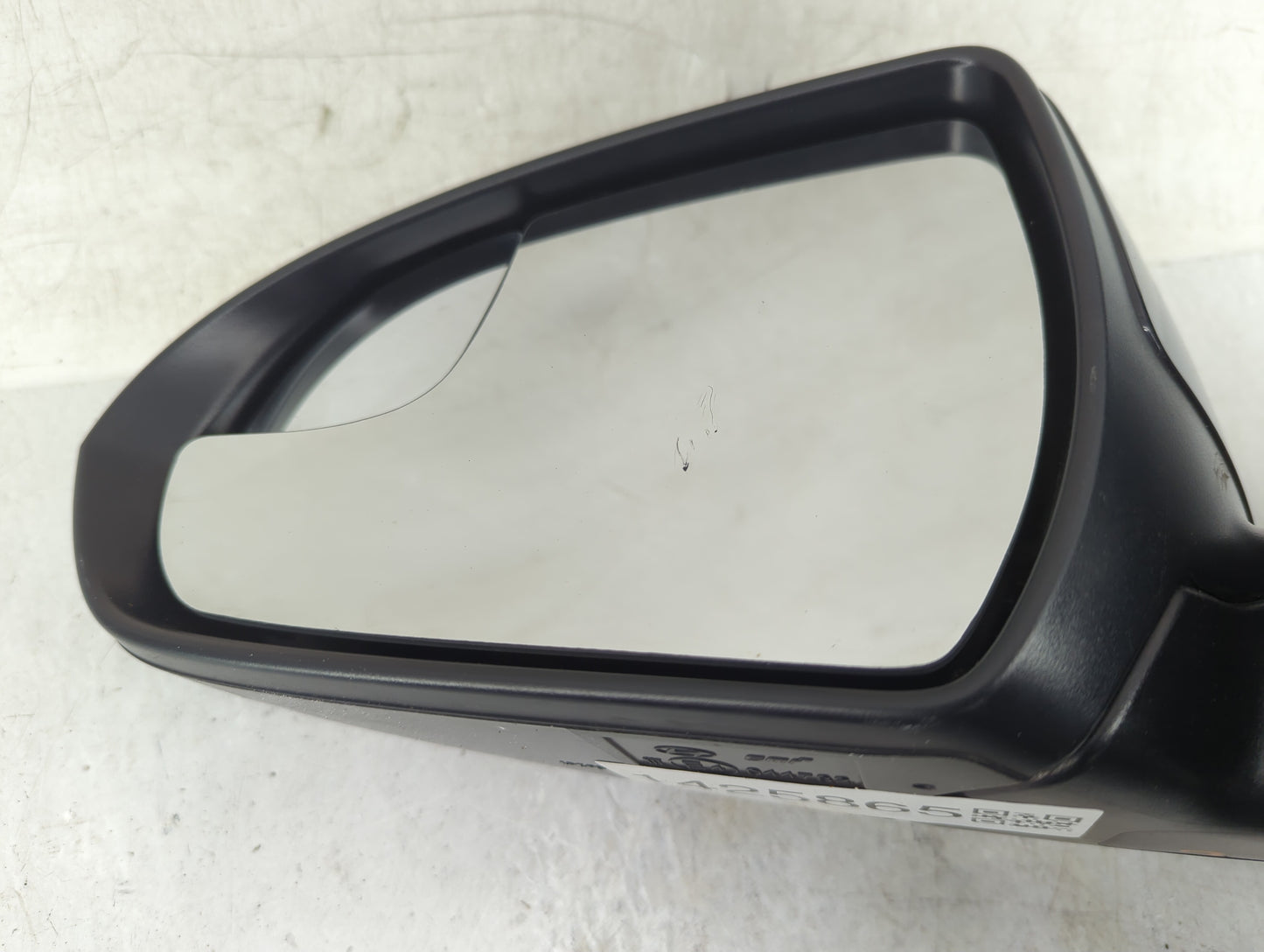 2017-2020 Hyundai Elantra Driver Side View Mirror - Left Door Mirror OEM Used - Oemusedautoparts1.com
