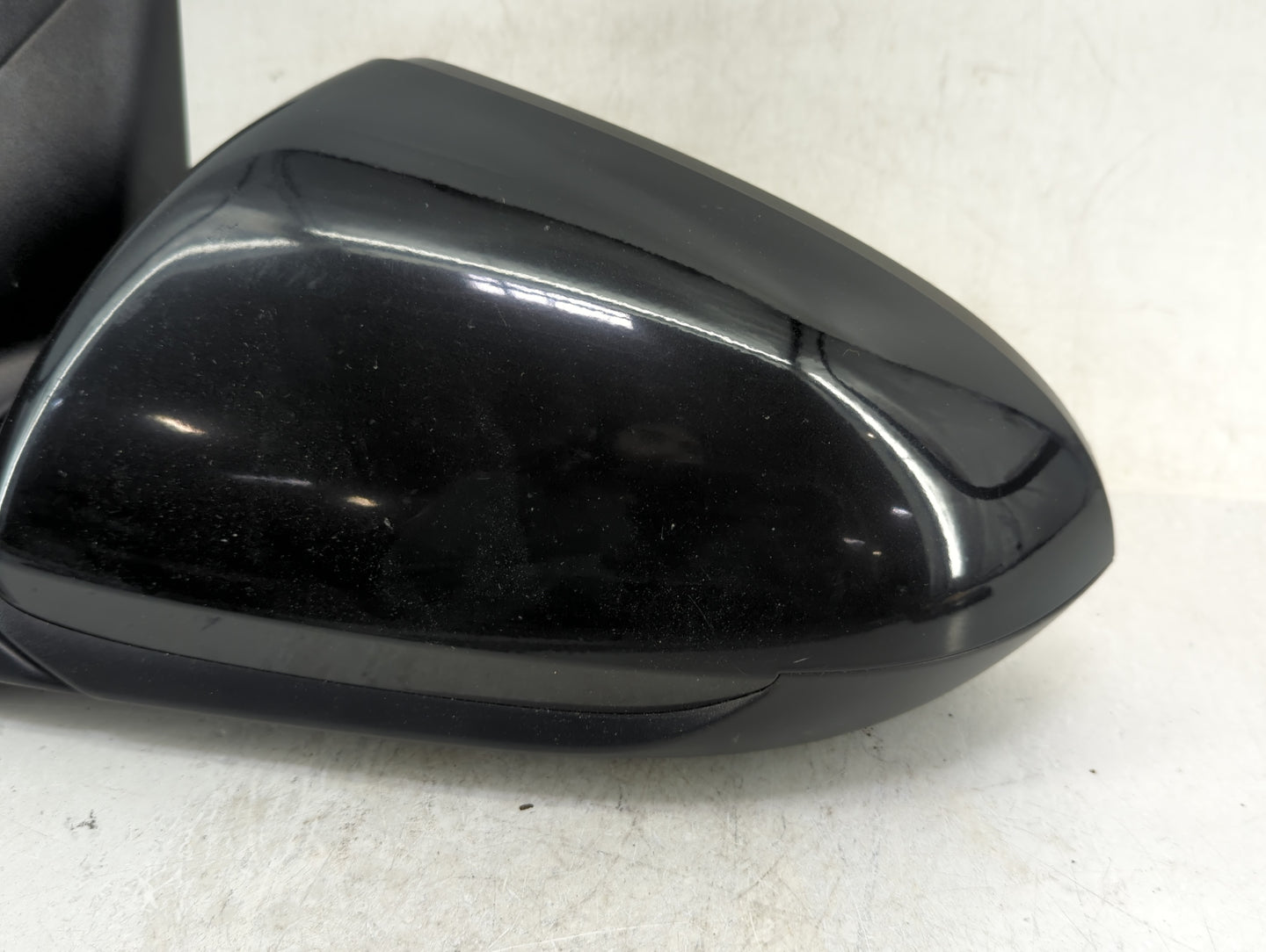 2017-2020 Hyundai Elantra Driver Side View Mirror - Left Door Mirror OEM Used - Oemusedautoparts1.com