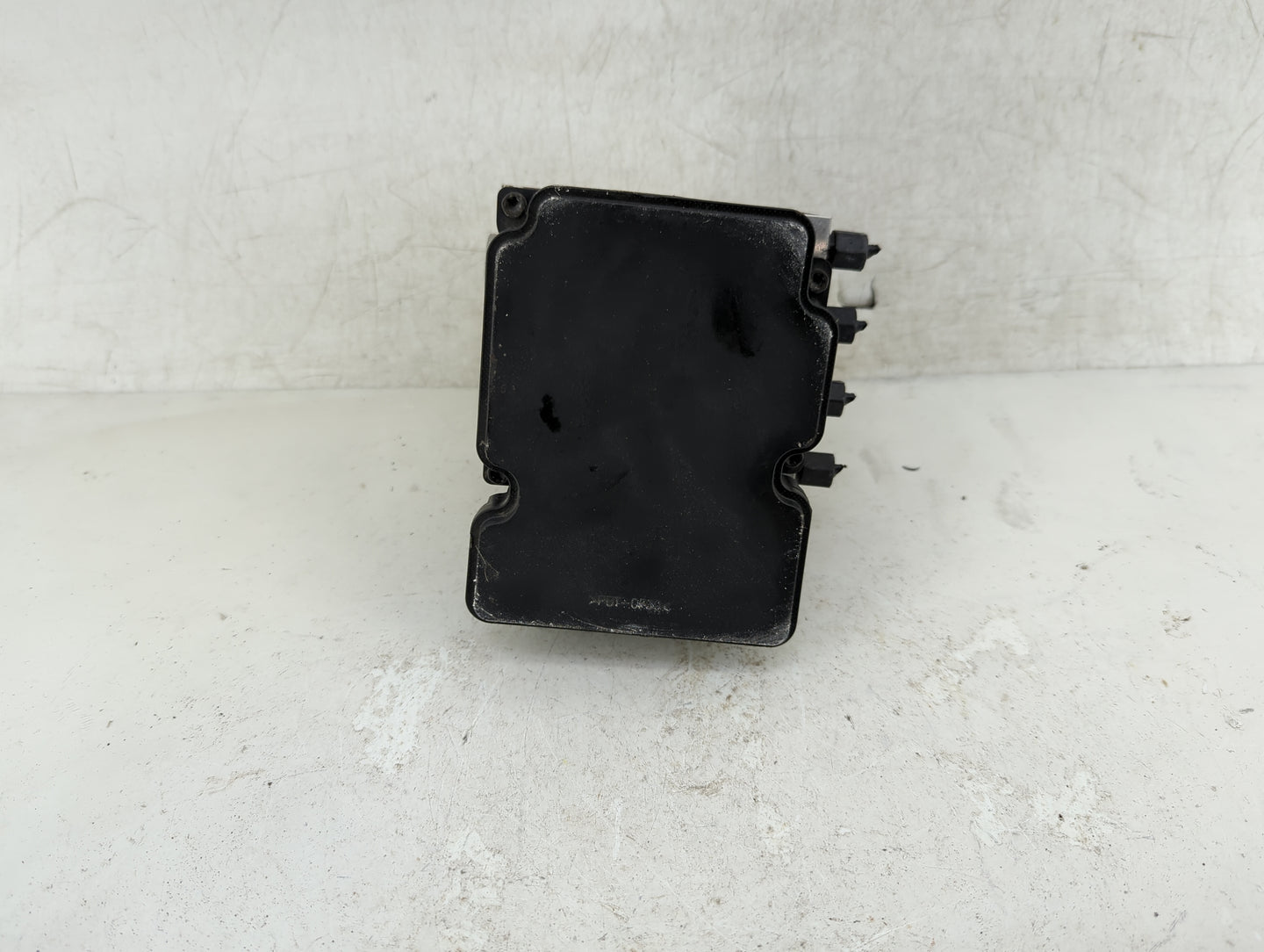 2017-2019 Hyundai Elantra ABS Pump Control Module Replacement P/N:F2589-30500 58900-F2500 Fits Fits 2017 2018 2019 OEM Used 