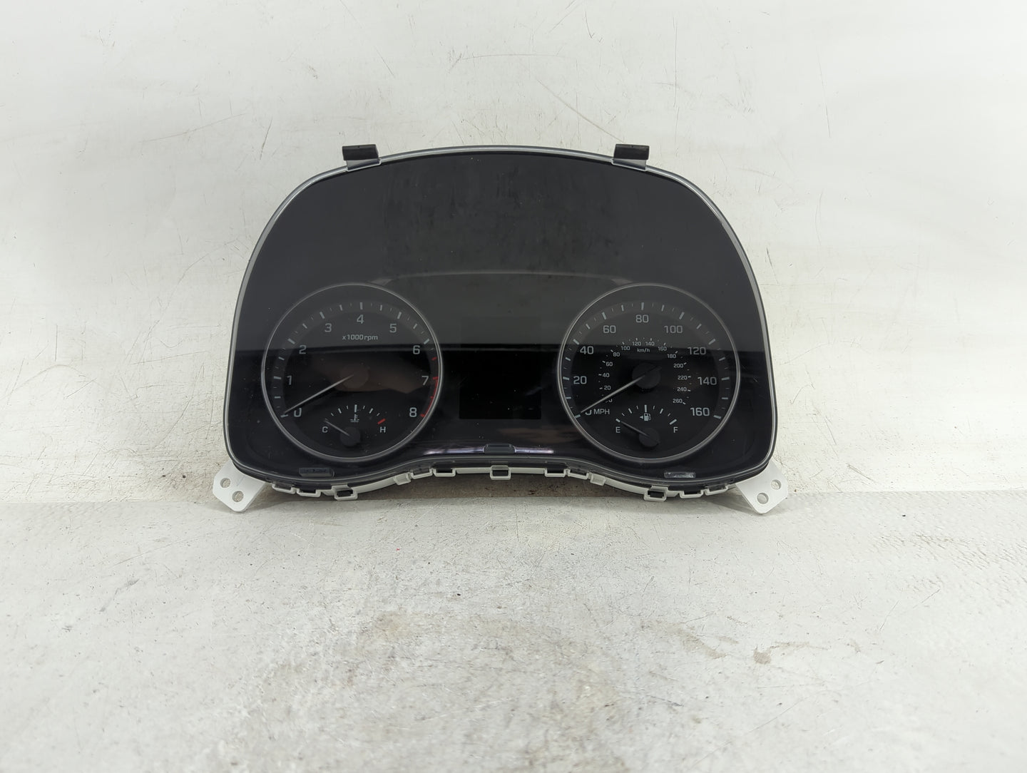 2017-2018 Hyundai Elantra Instrument Cluster Speedometer Gauges P/N:94001-F2010 11640-02460 Fits Fits 2017 2018 OEM Used Aut