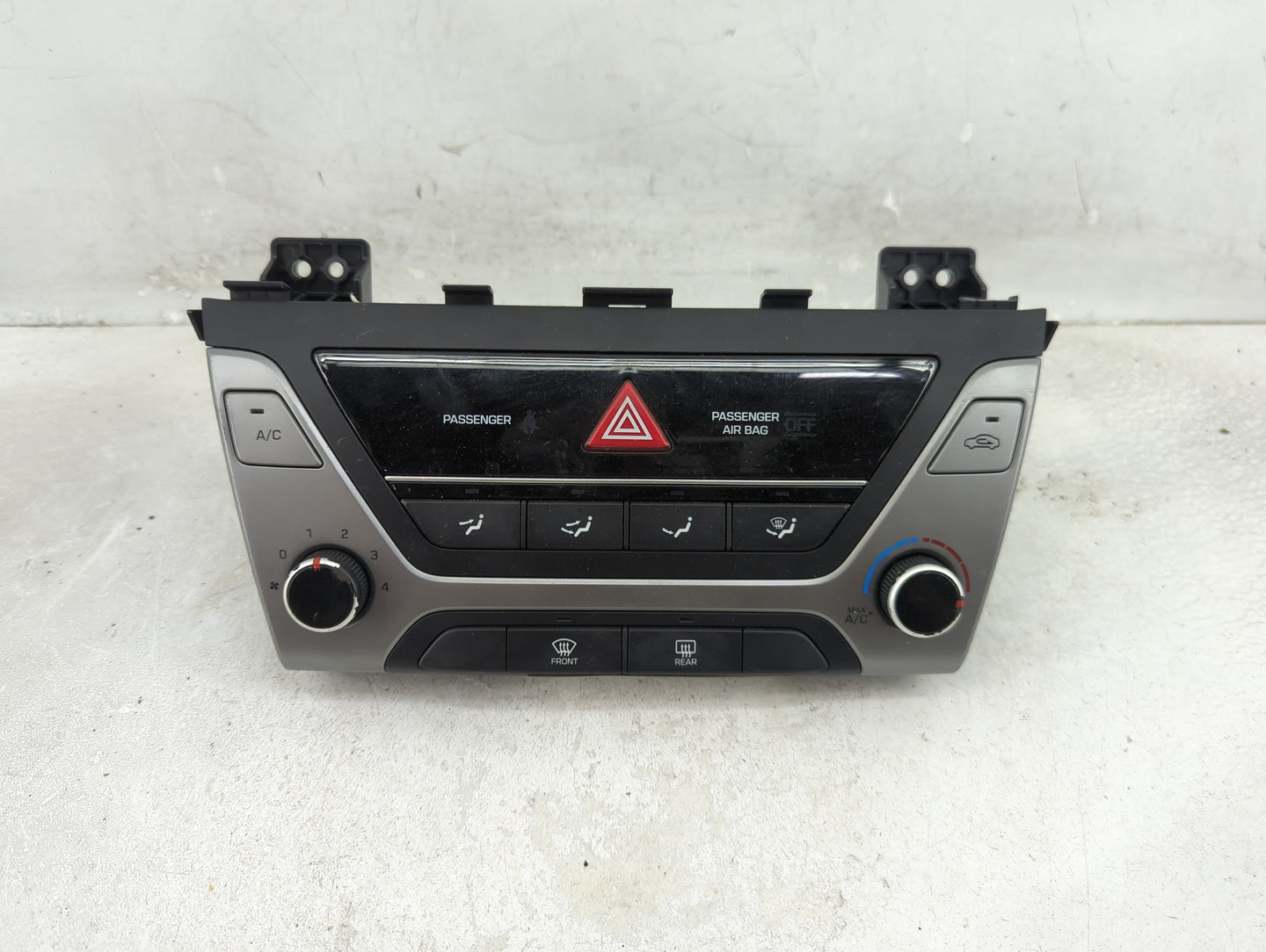 2017-2018 Hyundai Elantra Climate Control Module Temperature AC/Heater Replacement P/N:97250-F20604X Fits Fits 2017 2018 OEM