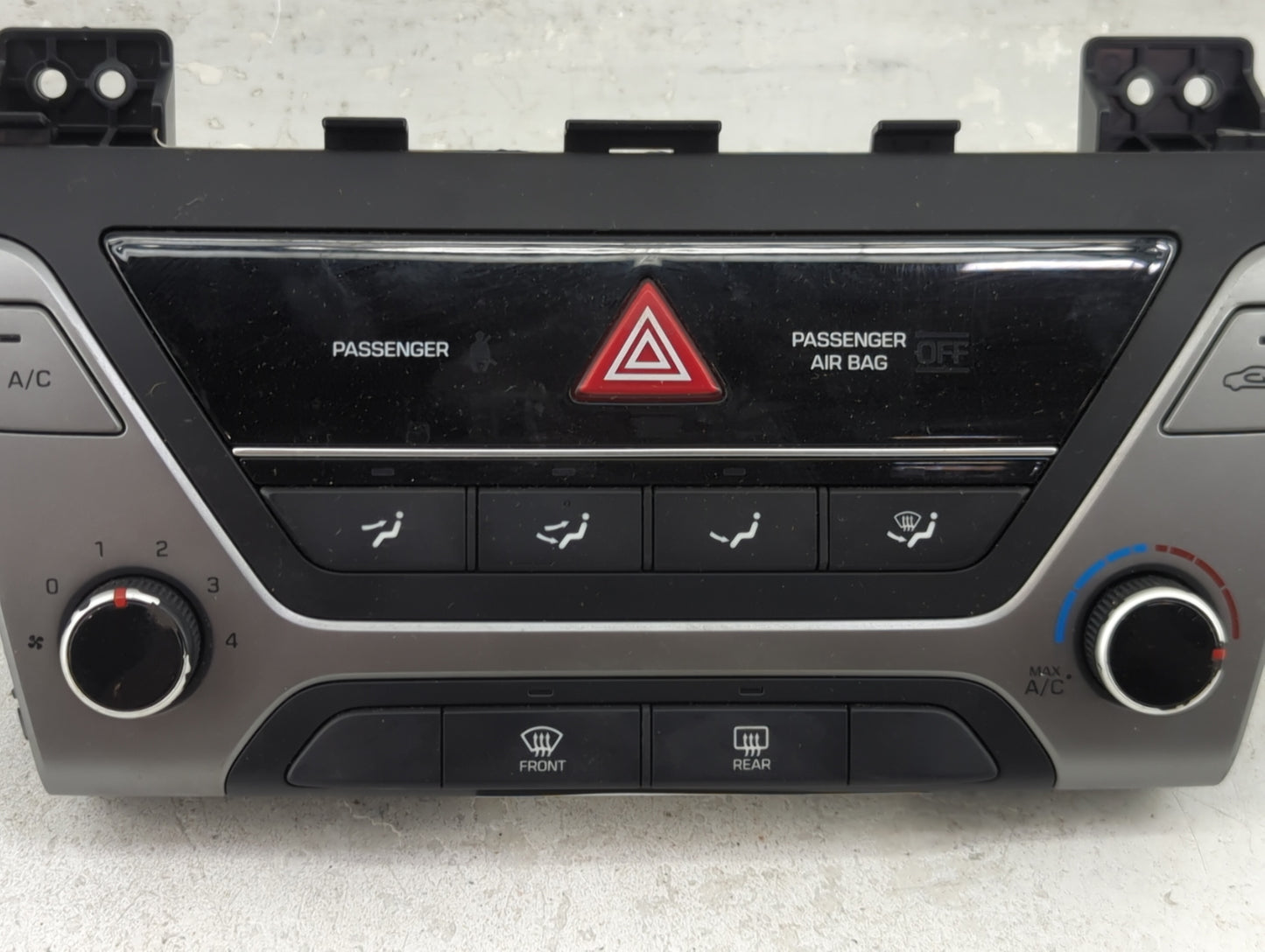 2017-2018 Hyundai Elantra Climate Control Module Temperature AC/Heater Replacement P/N:97250-F20604X Fits Fits 2017 2018 OEM
