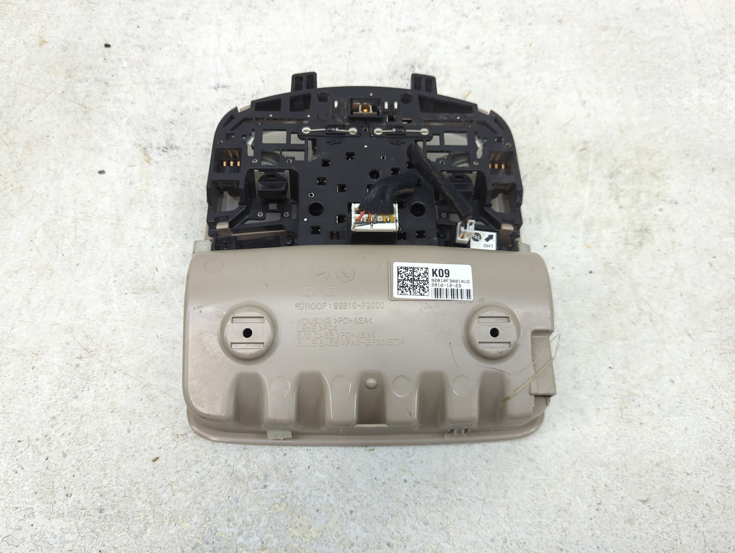 2017 Hyundai Elantra Overhead Roof Console - Oemusedautoparts1.com