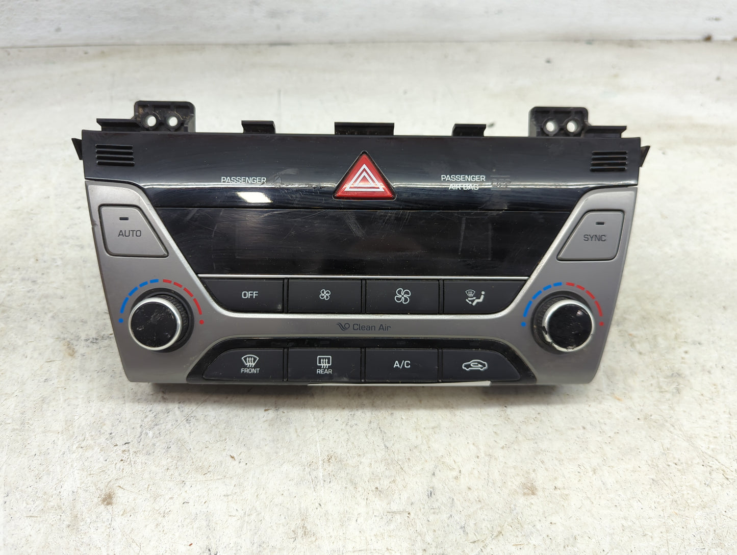 2017-2018 Hyundai Elantra Climate Control Module Temperature AC/Heater Replacement P/N:97250-F2231RET Fits Fits 2017 2018 OE