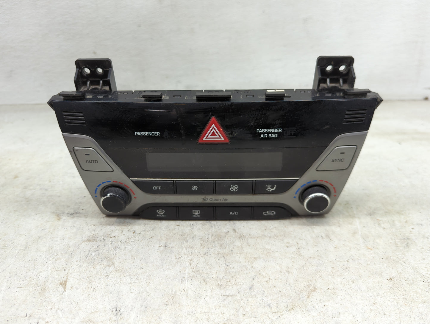 2017-2018 Hyundai Elantra Climate Control Module Temperature AC/Heater Replacement P/N:97250-F2231RET Fits Fits 2017 2018 OE