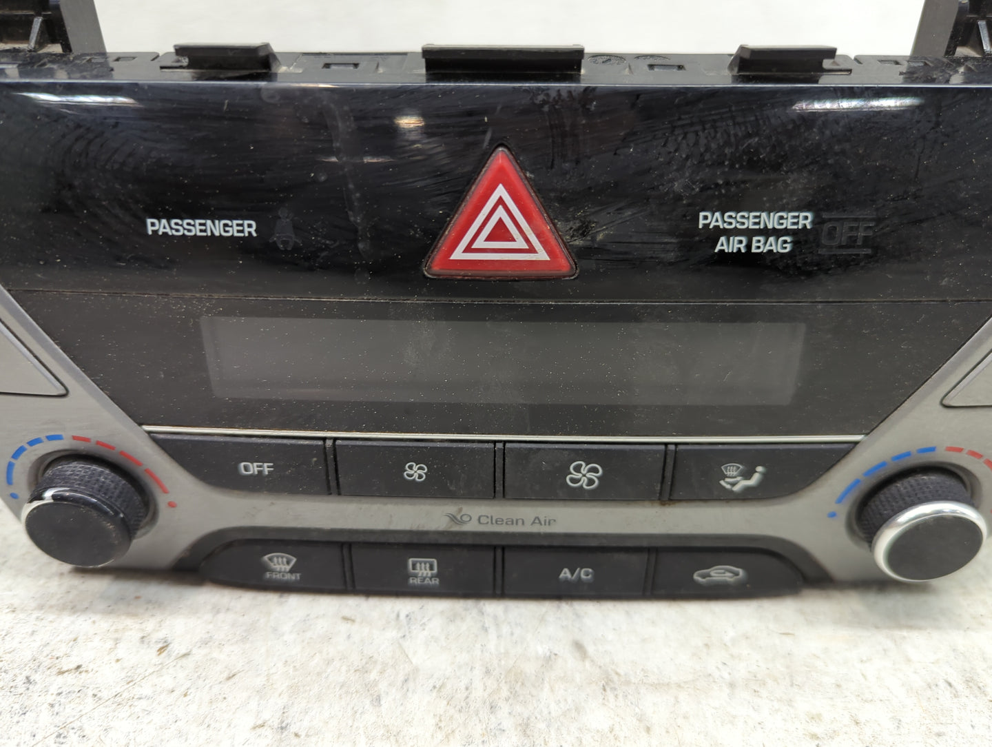 2017-2018 Hyundai Elantra Climate Control Module Temperature AC/Heater Replacement P/N:97250-F2231RET Fits Fits 2017 2018 OE