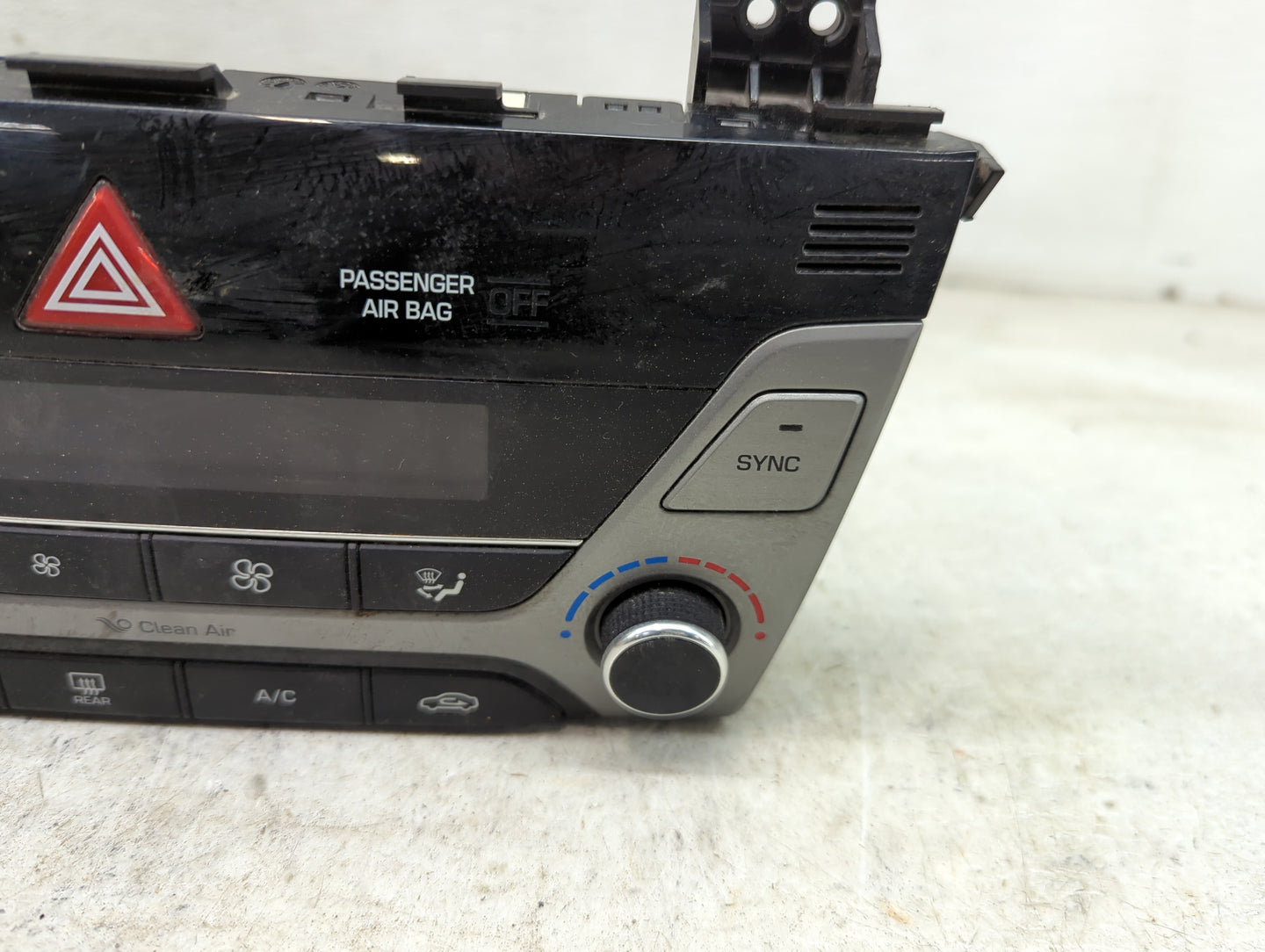2017-2018 Hyundai Elantra Climate Control Module Temperature AC/Heater Replacement P/N:97250-F2231RET Fits Fits 2017 2018 OE