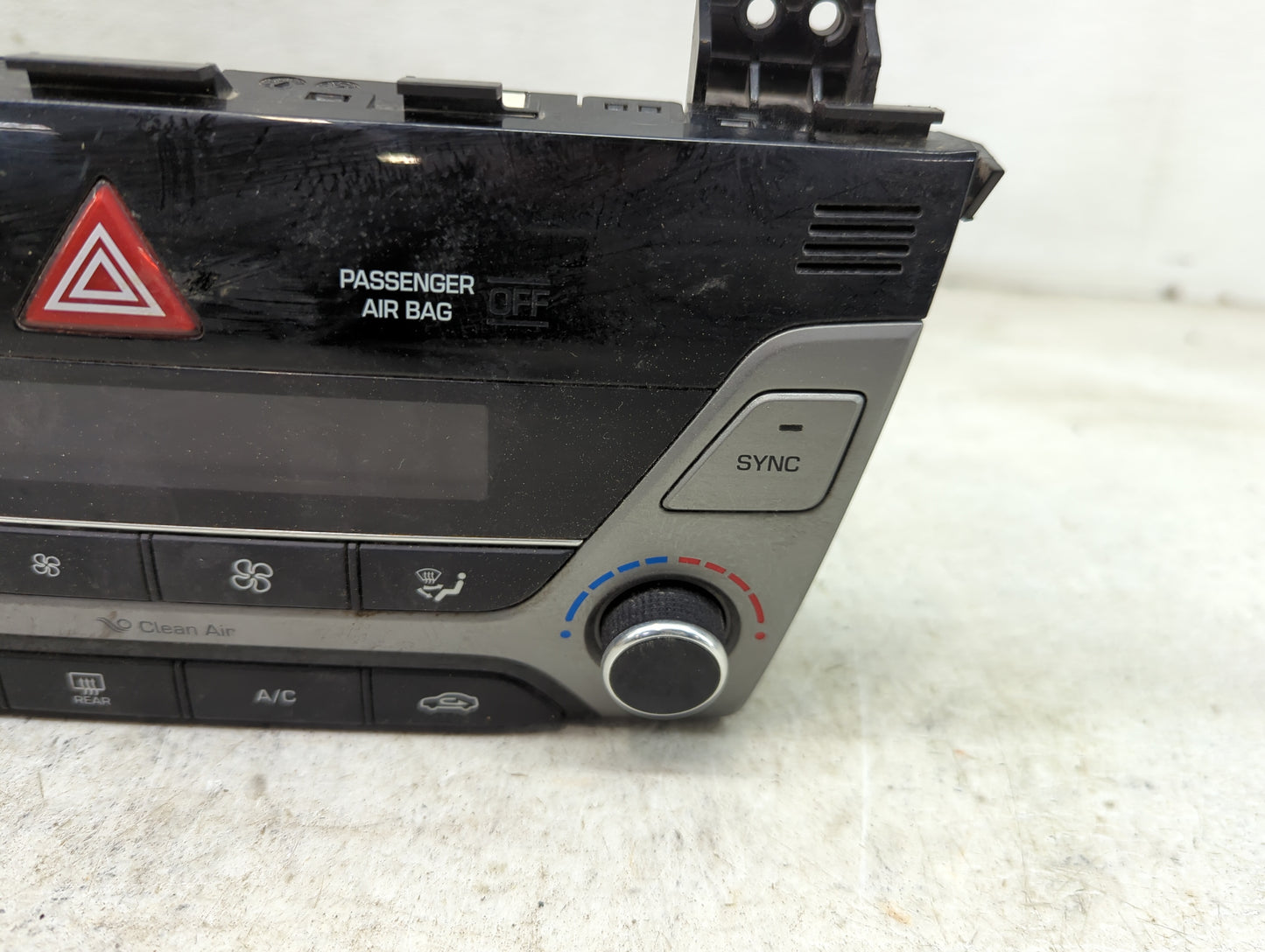 2017-2018 Hyundai Elantra Climate Control Module Temperature AC/Heater Replacement P/N:97250-F2231RET Fits Fits 2017 2018 OE