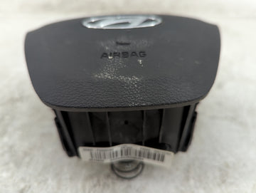 2017 Hyundai Elantra Air Bag Driver Left Steering Wheel Mounted P/N:2000384 Fits OEM Used Auto Parts