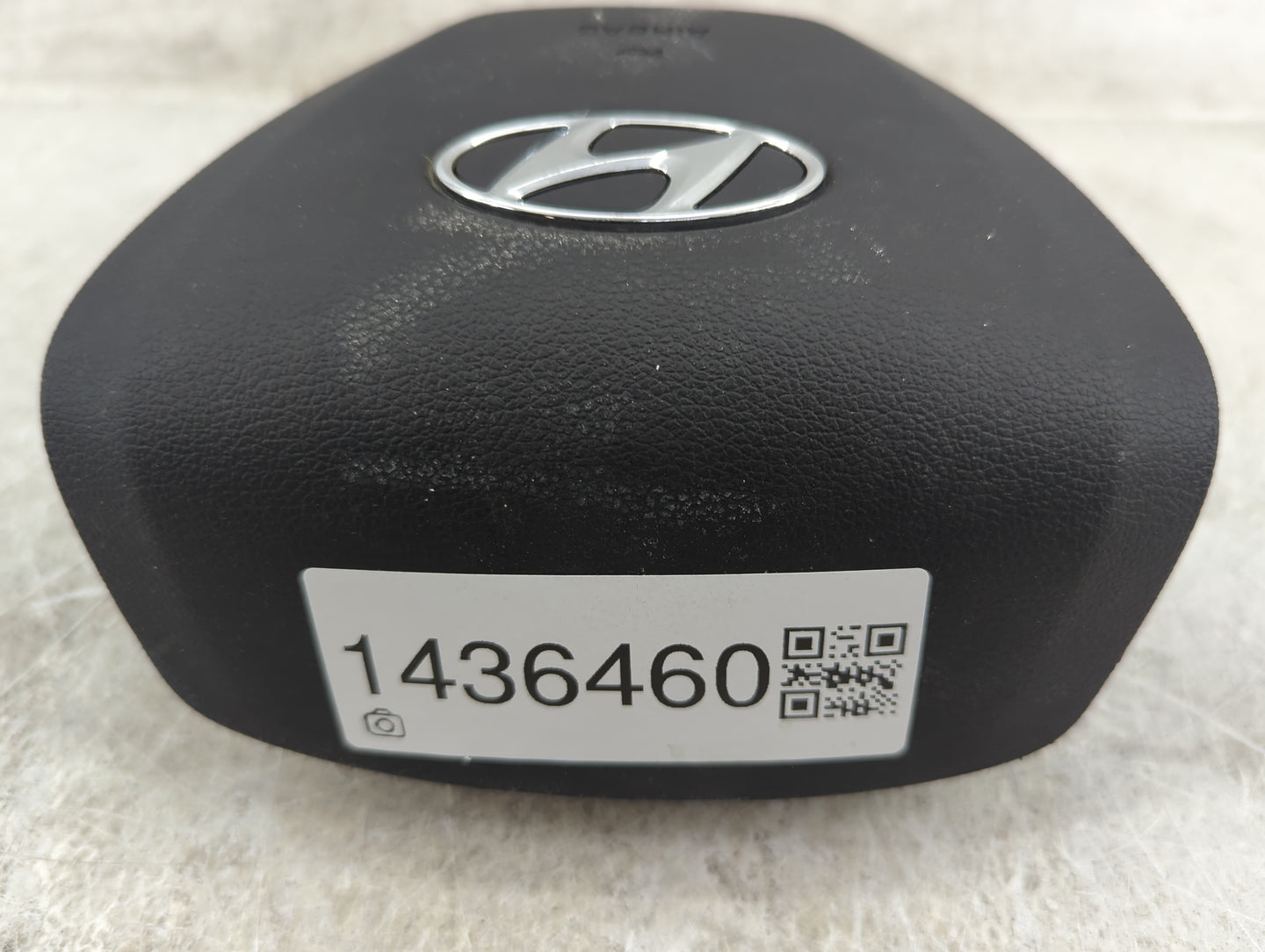 2017 Hyundai Elantra Air Bag Driver Left Steering Wheel Mounted P/N:2000384 Fits OEM Used Auto Parts - Oemusedautoparts1.com