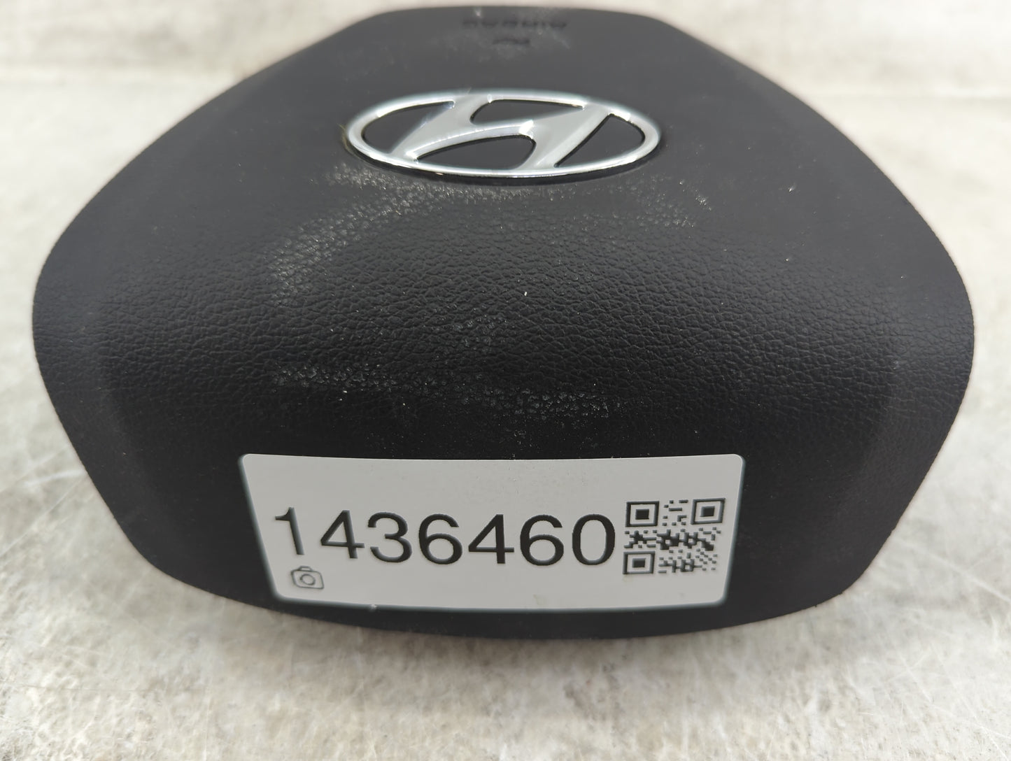 2017 Hyundai Elantra Air Bag Driver Left Steering Wheel Mounted P/N:2000384 Fits OEM Used Auto Parts - Oemusedautoparts1.com