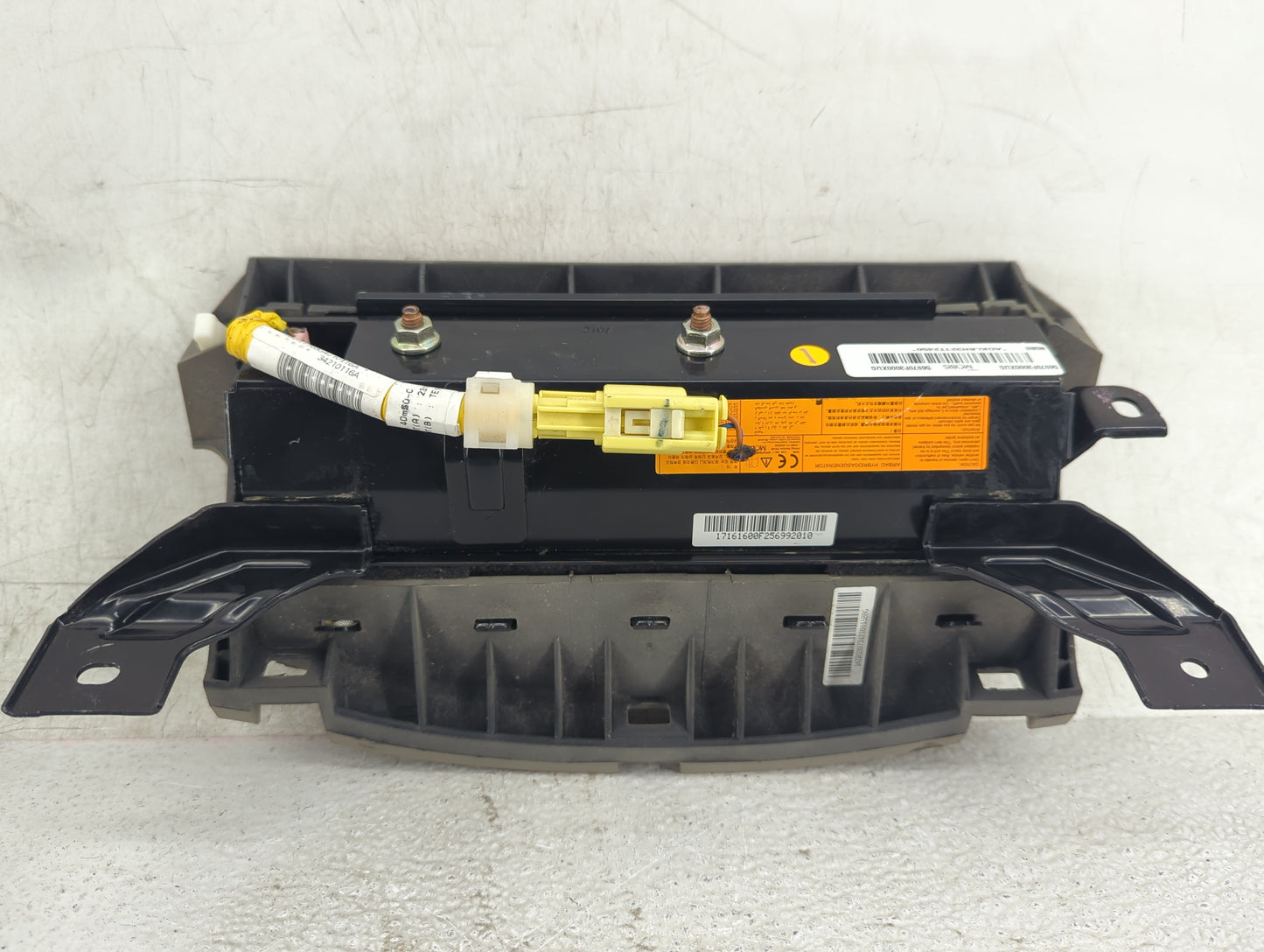 2017 Hyundai Elantra Air Bag Driver Left Knee OEM P/N:56970F3000XUG Fits OEM Used Auto Parts - Oemusedautoparts1.com