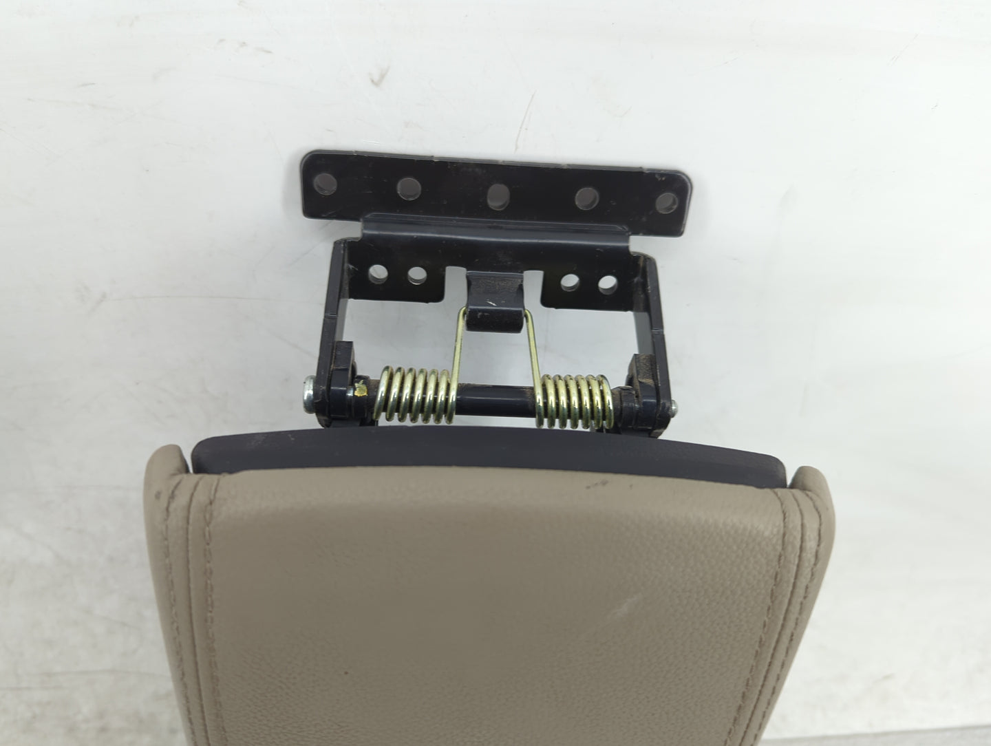 2017 Hyundai Elantra Center Console Armrest Cover Lid Fits OEM Used Auto Parts - Oemusedautoparts1.com