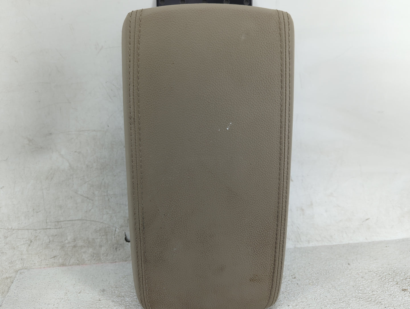 2017 Hyundai Elantra Center Console Armrest Cover Lid Fits OEM Used Auto Parts - Oemusedautoparts1.com