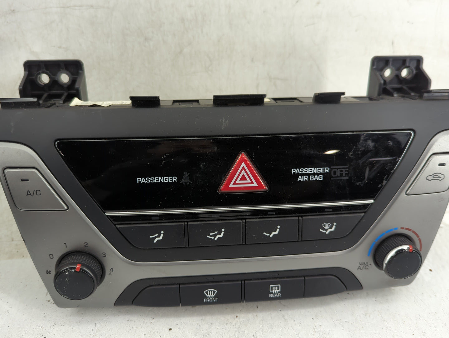 2017-2018 Hyundai Elantra Climate Control Module Temperature AC/Heater Replacement P/N:97250-F20614X 97250-F2XXX Fits OEM Us