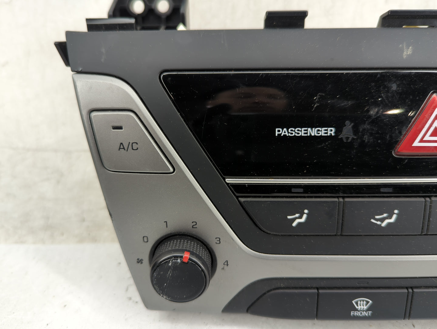 2017-2018 Hyundai Elantra Climate Control Module Temperature AC/Heater Replacement P/N:97250-F20614X 97250-F2XXX Fits OEM Us