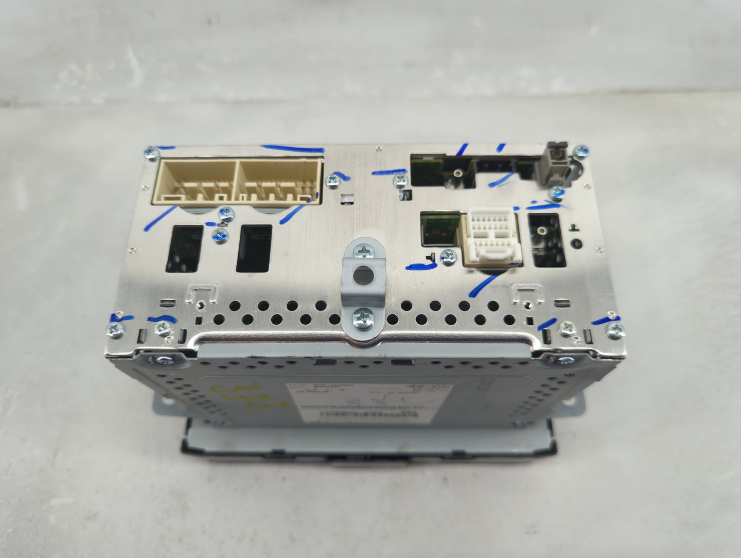 2017-2018 Hyundai Elantra Radio AM FM Cd Player Receiver Replacement P/N:96160-F2100UAT Fits Fits 2017 2018 OEM Used Auto Pa