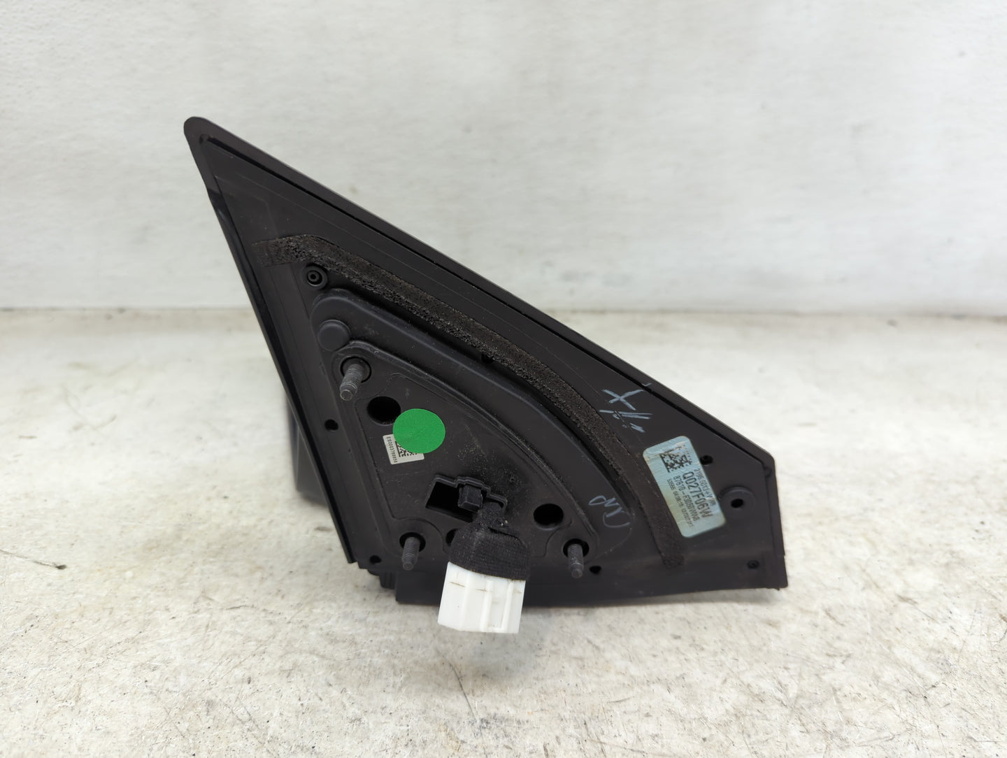 2017-2020 Hyundai Elantra Driver Side View Mirror - Left Door Mirror OEM Used - Oemusedautoparts1.com