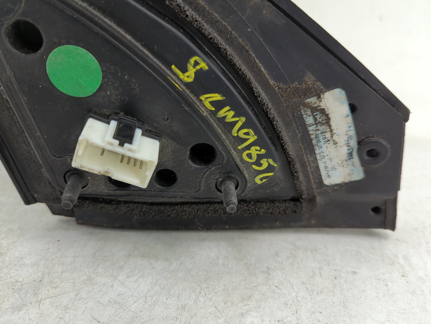 2017-2020 Hyundai Elantra Driver Side View Mirror - Left Door Mirror OEM Used - Oemusedautoparts1.com