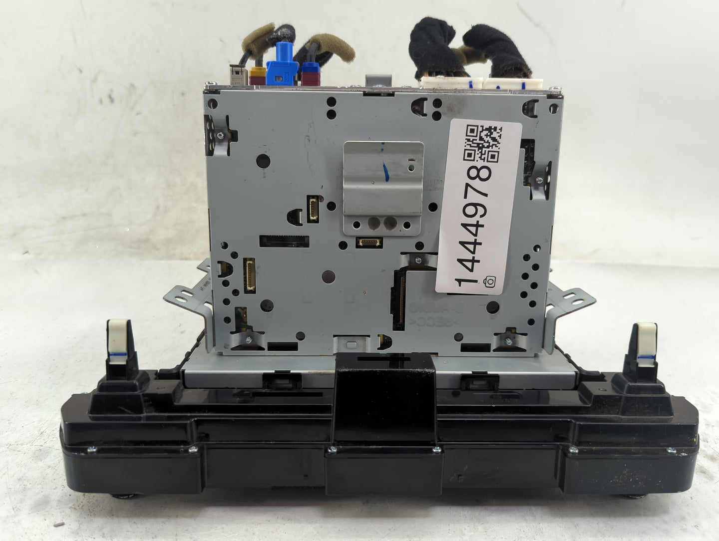 2017-2018 Hyundai Elantra Radio AM FM Cd Player Receiver Replacement P/N:96560-F2210 AC640F24N Fits Fits 2017 2018 OEM Used 