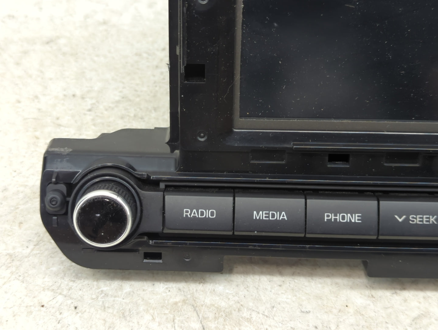 2017-2018 Hyundai Elantra Radio AM FM Cd Player Receiver Replacement P/N:96160-F2101UAT AVB41F2AN Fits Fits 2017 2018 OEM Us