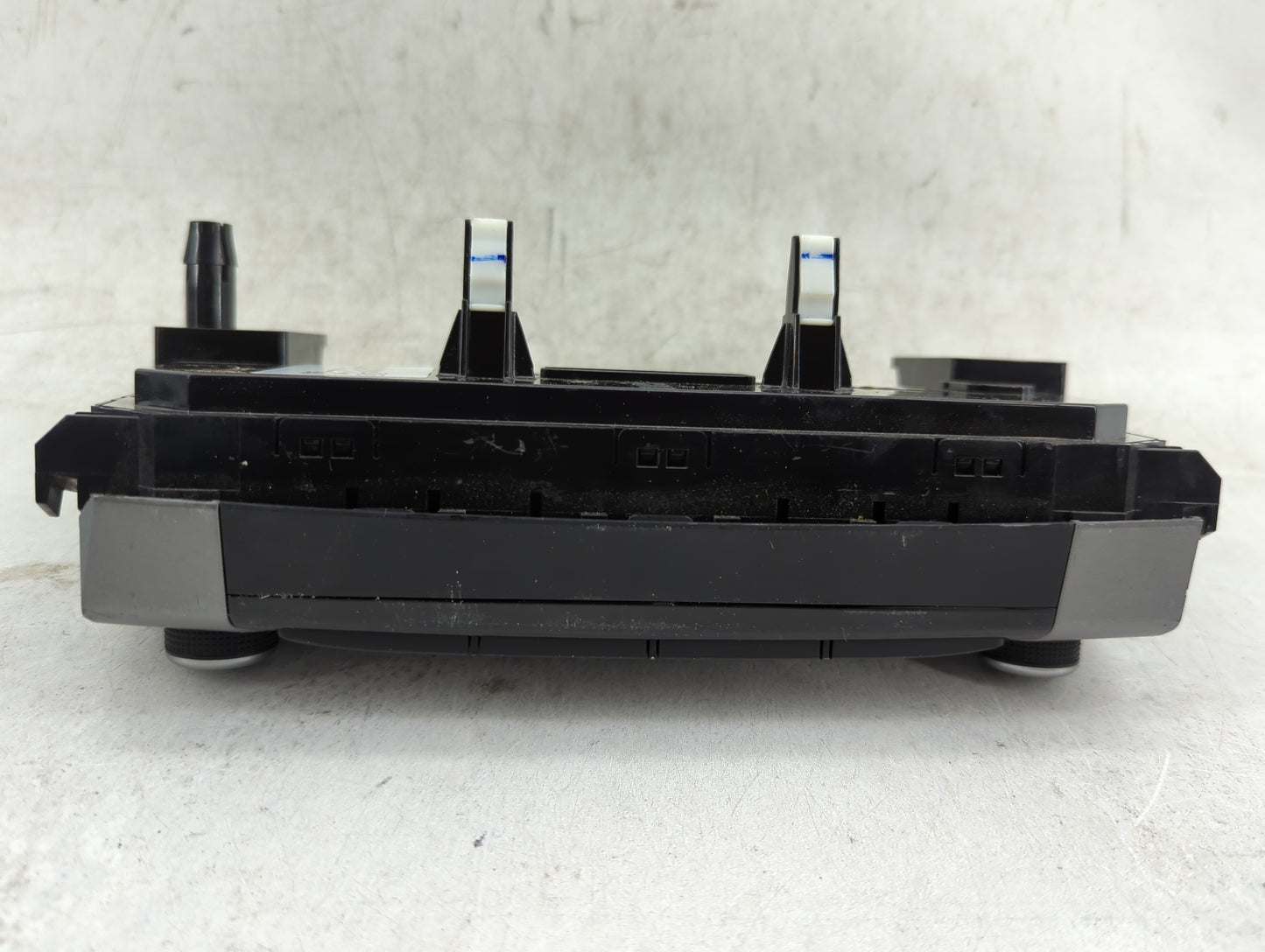2017-2018 Hyundai Elantra Climate Control Module Temperature AC/Heater Replacement P/N:97250-F2XXX 97250-F2231RET Fits OEM U