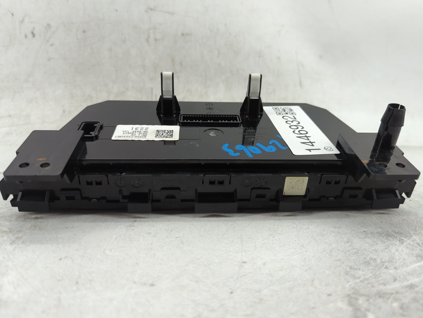 2017-2018 Hyundai Elantra Climate Control Module Temperature AC/Heater Replacement P/N:97250-F2XXX 97250-F2231RET Fits OEM U