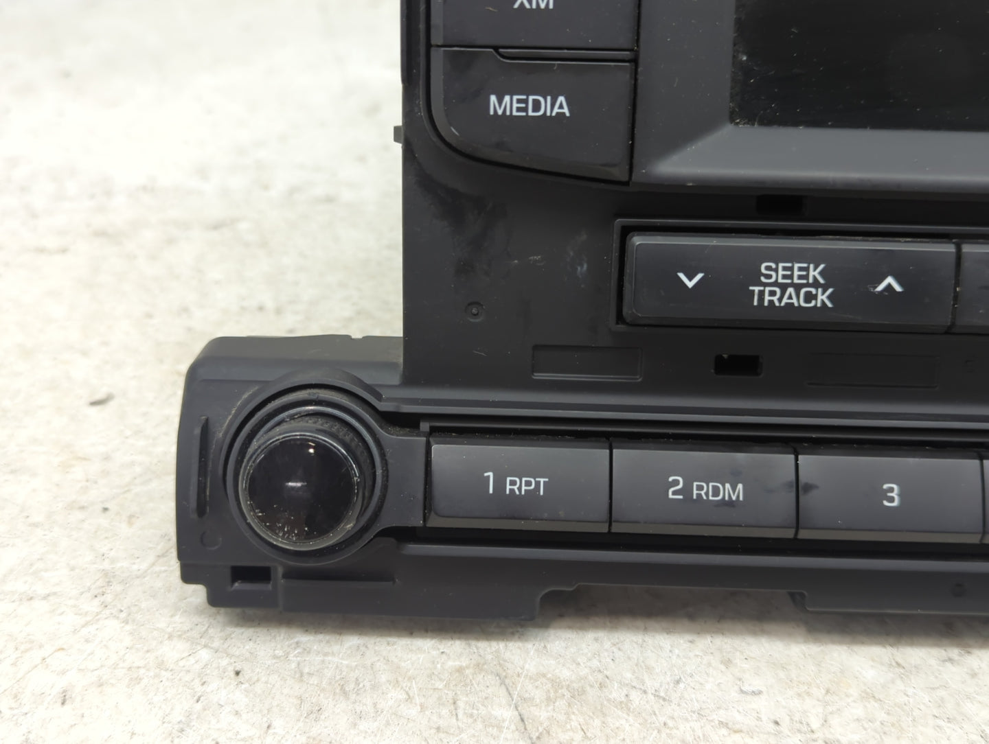 2017-2018 Hyundai Elantra Radio AM FM Cd Player Receiver Replacement P/N:96170-F2100UAT AC180F2AN Fits Fits 2017 2018 OEM Us