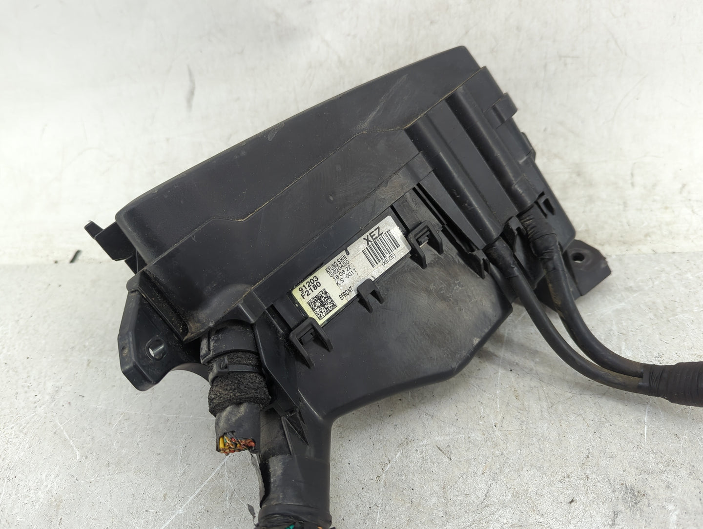 2017 Hyundai Elantra Fusebox Fuse Box Panel Relay Module P/N:91203-F2100 91956-F2020, 18980-09625, 18980-09630, 18960-09625 