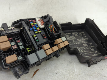 2017 Hyundai Elantra Fusebox Fuse Box Panel Relay Module P/N:91203-F2100 91956-F2020, 18980-09625, 18980-09630, 18960-09625 Fits OEM Used Auto Parts