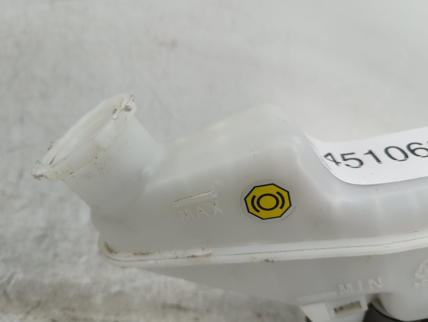 Hyundai Elantra Brake Master Cylinder 1451068 - Oemusedautoparts1.com