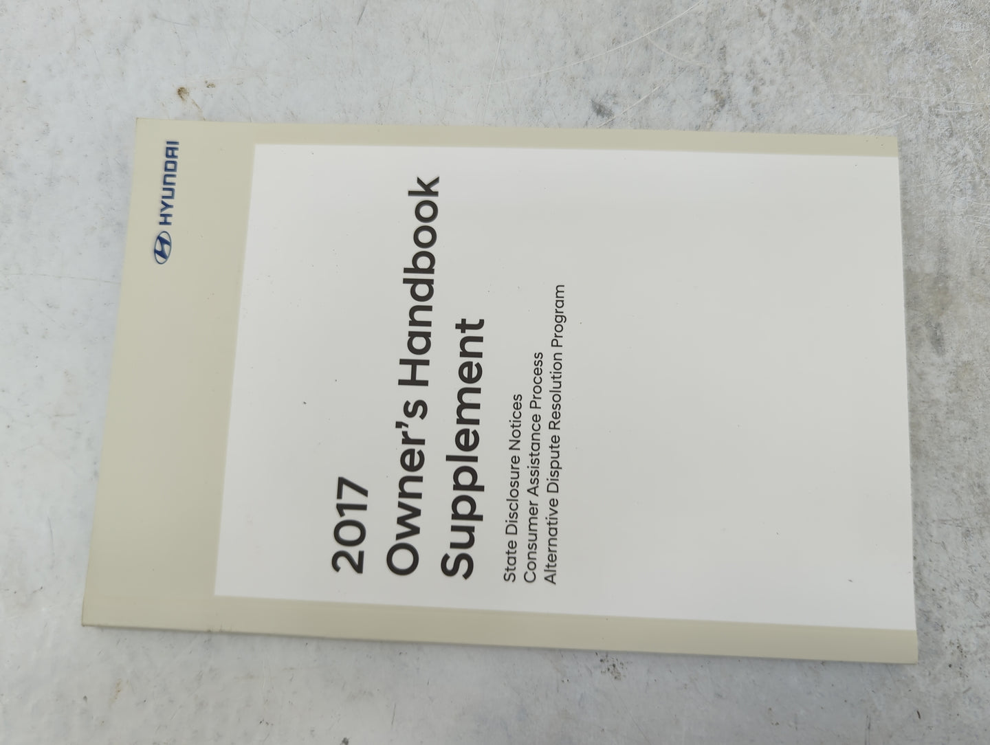 2017 Hyundai Elantra Owners Manual Book Guide P/N:F2MS7-B5000 F2EUF11 OEM Used Auto Parts - Oemusedautoparts1.com