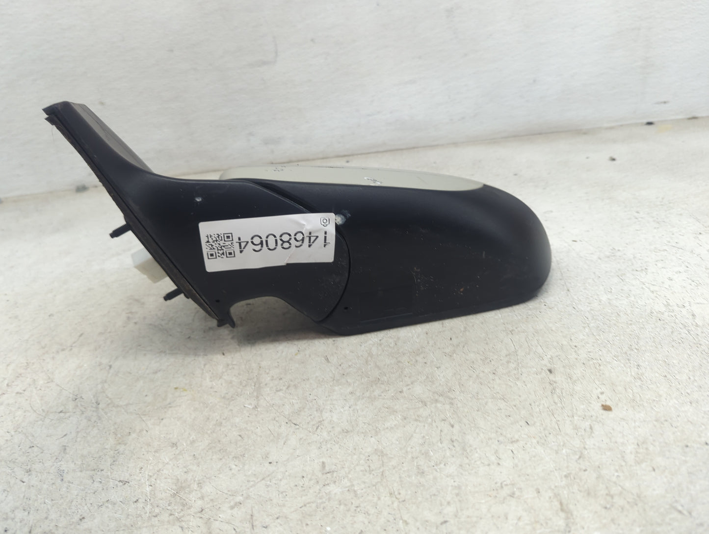 2017-2020 Hyundai Elantra Driver Side View Mirror - Left Door Mirror OEM Used - Oemusedautoparts1.com