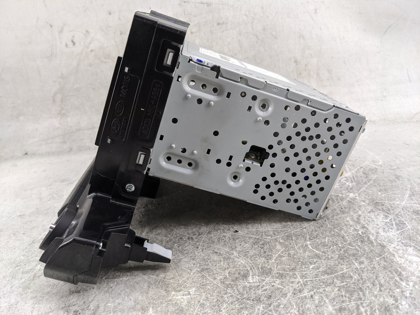 2017-2018 Hyundai Elantra Radio AM FM Cd Player Receiver Replacement P/N:96160-F2100UAT AVB40F2AN Fits Fits 2017 2018 OEM Us