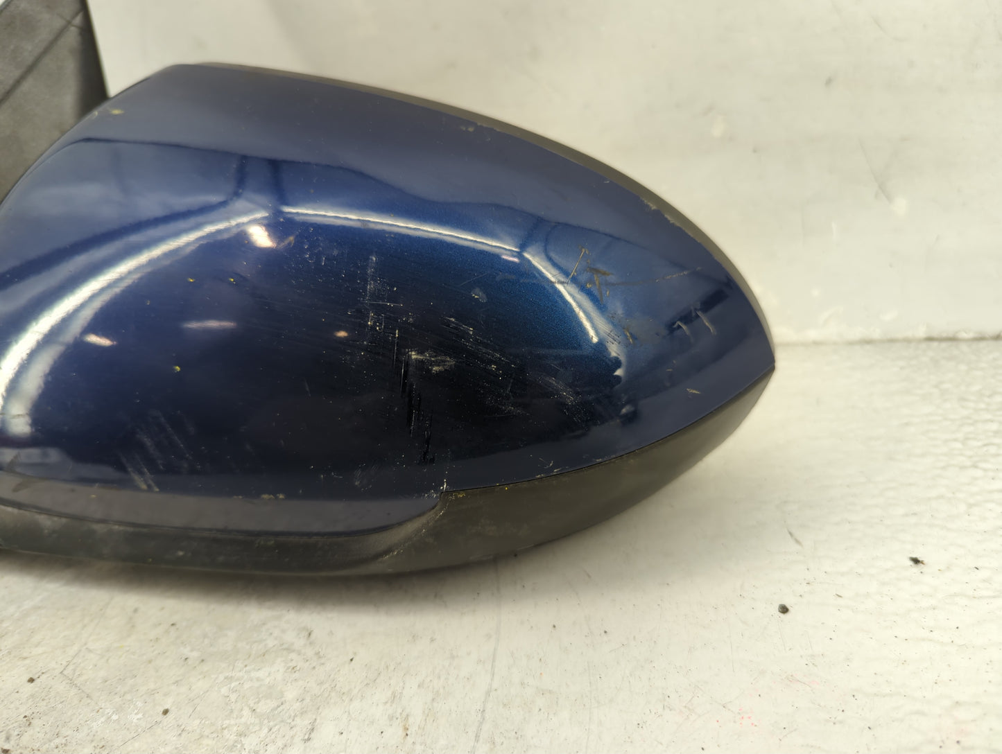 2017-2020 Hyundai Elantra Driver Side View Mirror - Left Door Mirror OEM Used - Oemusedautoparts1.com