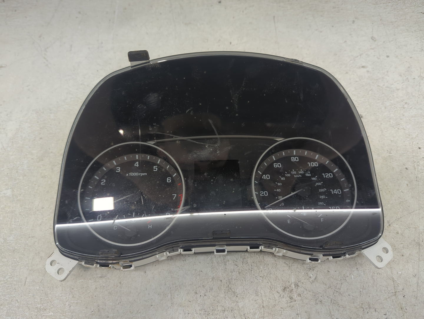 2017-2018 Hyundai Elantra Instrument Cluster Speedometer Gauges P/N:94001-F3010 TN157580-01021H, F3UB Miles:6K Fits Fits 201