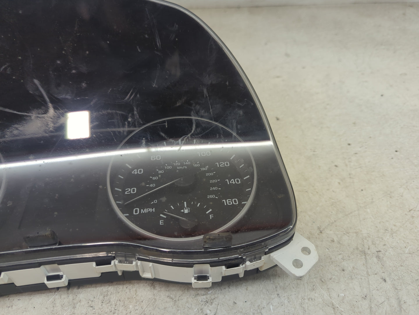 2017-2018 Hyundai Elantra Instrument Cluster Speedometer Gauges P/N:94001-F3010 TN157580-01021H, F3UB Miles:6K Fits Fits 201