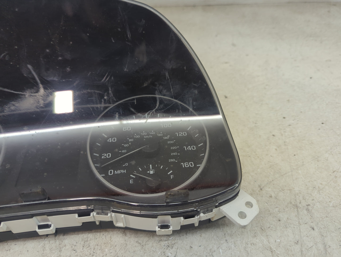2017-2018 Hyundai Elantra Instrument Cluster Speedometer Gauges P/N:94001-F3010 TN157580-01021H, F3UB Miles:6K Fits Fits 201
