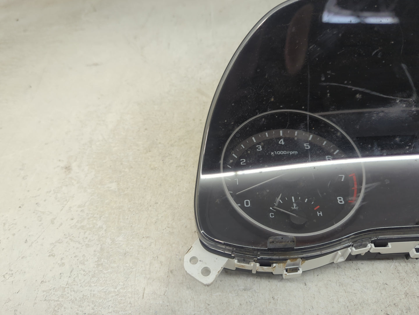 2017-2018 Hyundai Elantra Instrument Cluster Speedometer Gauges P/N:94001-F3010 TN157580-01021H, F3UB Miles:6K Fits Fits 201