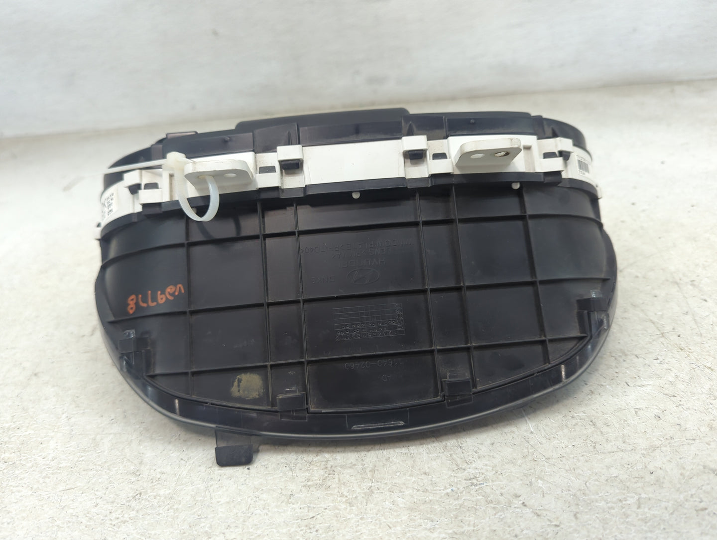 2017-2018 Hyundai Elantra Instrument Cluster Speedometer Gauges P/N:94001-F3010 TN157580-01021H, F3UB Miles:6K Fits Fits 201