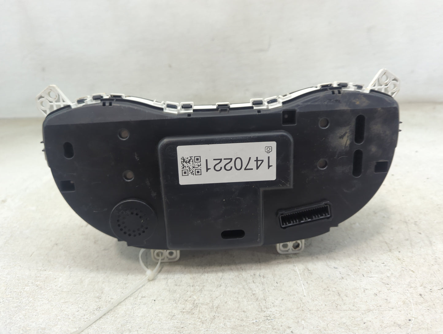 2017-2018 Hyundai Elantra Instrument Cluster Speedometer Gauges P/N:94001-F3010 TN157580-01021H, F3UB Miles:6K Fits Fits 201