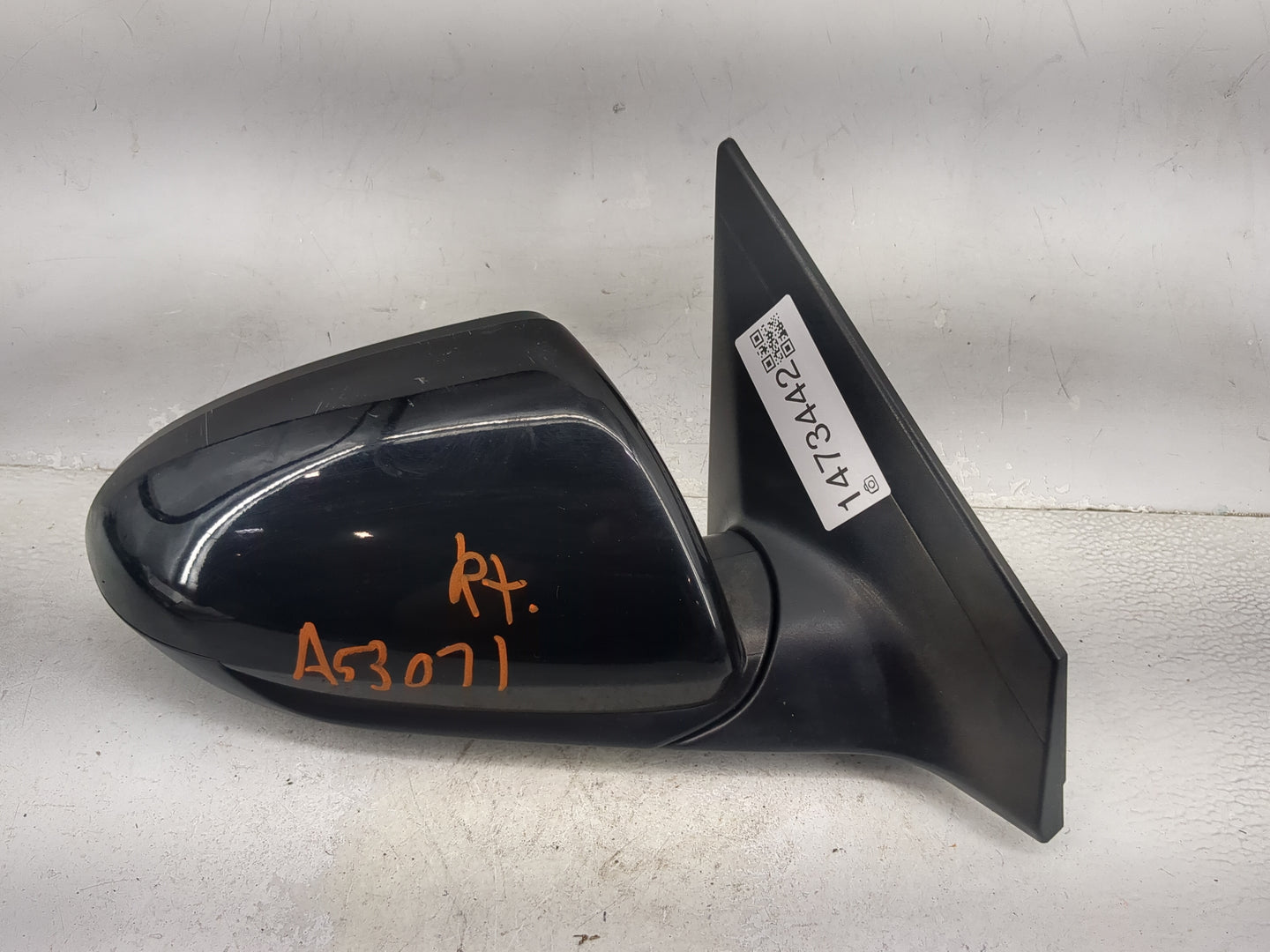 2017-2020 Hyundai Elantra Passenger Side View Mirror - Right Door Mirror OEM Used - Oemusedautoparts1.com