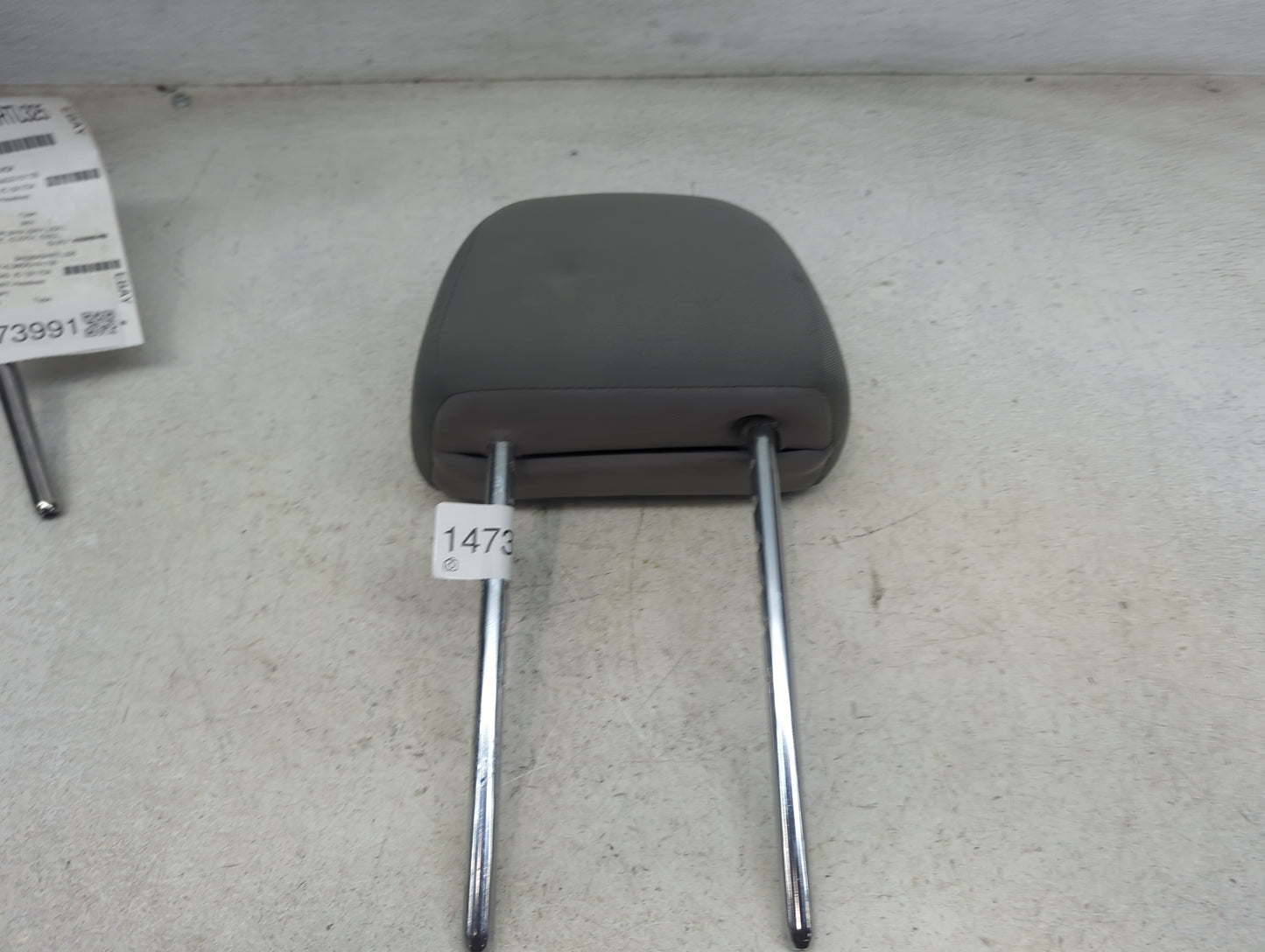 2017 Hyundai Elantra Headrest Head Rest Front Driver Seat Gray - Oemusedautoparts1.com